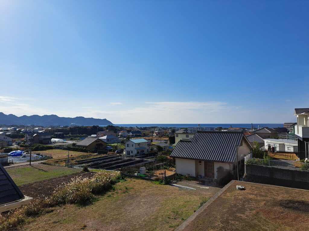 2階から海を遠望